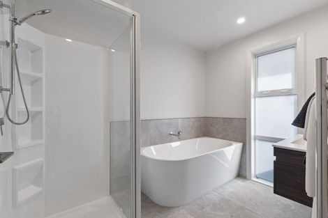 Photo of property in 5 Mangatainoka Lane, Awapuni, Palmerston North, 4412
