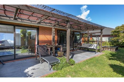 Photo of property in 22 Briarmont Street, Avondale, Christchurch, 8061