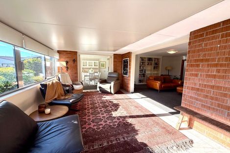 Photo of property in 21 Bidwell Place, Hillmorton, Christchurch, 8025
