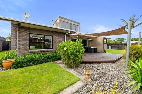 Photo of property in 39 Tiverton Crescent, Whalers Gate, New Plymouth, 4310
