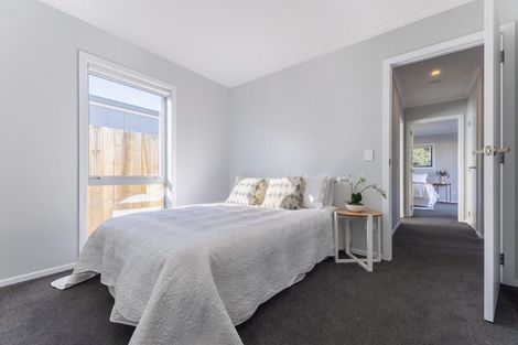 Photo of property in 11 Rotoiti Place, Paraparaumu, 5032