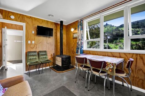 Photo of property in 48a-b Whangamomona Road, Whangamomona, Stratford, 4396