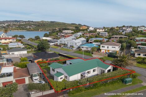 Photo of property in 2 John Street, Titahi Bay, Porirua, 5022