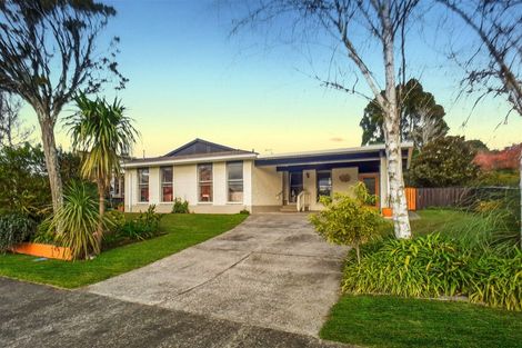 Photo of property in 19 Wesley Avenue, Frankleigh Park, New Plymouth, 4310