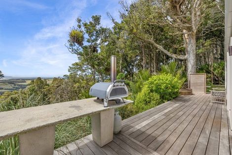Photo of property in 340 Cames Road, Mangawhai, 0975