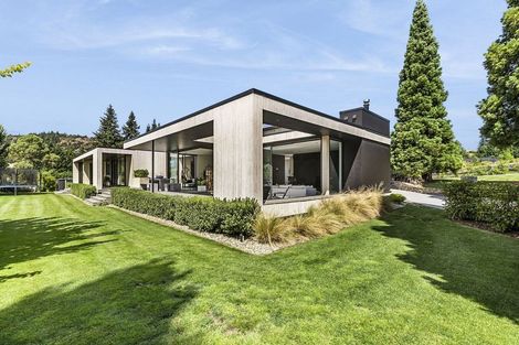 Photo of property in 1 Mcrae Rise, Wanaka, 9305