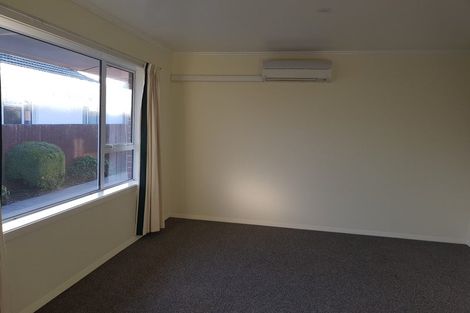Photo of property in 2/480 Worcester Street, Linwood, Christchurch, 8011