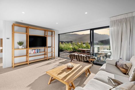Photo of property in 48 Farrant Drive, Wanaka, 9305