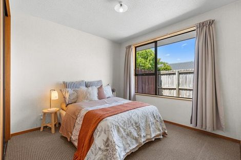 Photo of property in 15 Topaz Place, Bishopdale, Christchurch, 8053