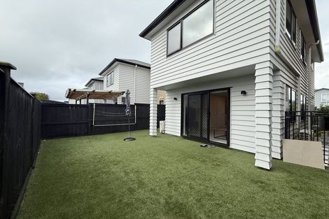 Photo of property in 6 Kearns Drive, Hobsonville, Auckland, 0616