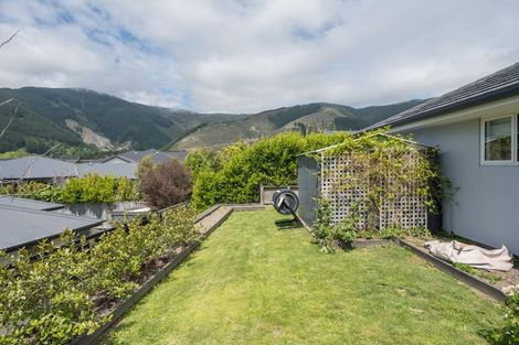 Photo of property in 16b Huntaway Close, Stoke, Nelson, 7011