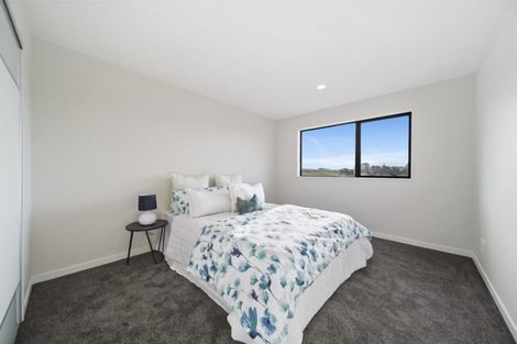 Photo of property in 73 Hayfield Way, Karaka, Papakura, 2113