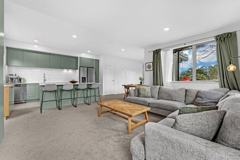 Photo of property in 57e Edmonton Road, Henderson, Auckland, 0612