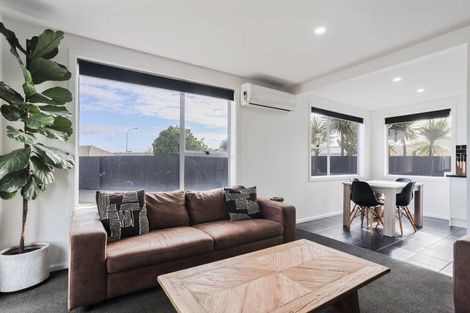 Photo of property in 28 Shetland Street, Woolston, Christchurch, 8062