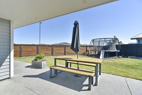 Photo of property in 35 Koura Drive, Rangiora, 7400
