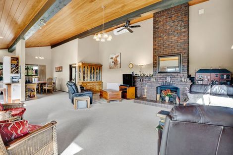 Photo of property in 97 Manutahi Road, Tarurutangi, New Plymouth, 4372