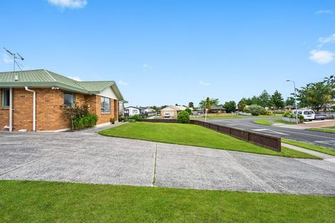 Photo of property in 2 Shannon Place, Nawton, Hamilton, 3200