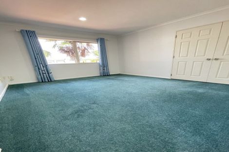 Photo of property in 7 Nier Place, East Tamaki Heights, Auckland, 2016