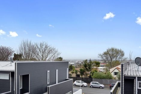 Photo of property in 23u7 Marama Street, Frankton, Hamilton, 3204