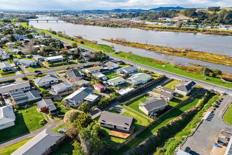 Photo of property in 98c Riverview Road, Huntly, 3700