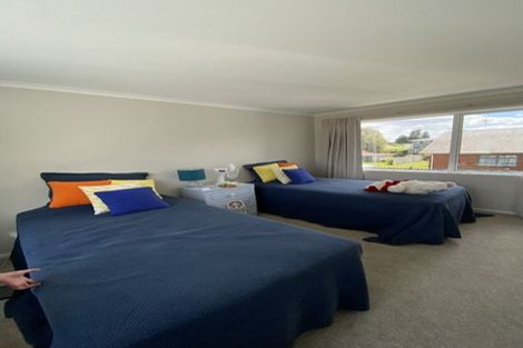 Photo of property in 28 Queen Street, Cambridge, 3434