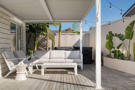 Photo of property in 5a Spur Avenue, Mount Maunganui, 3116
