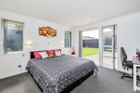 Photo of property in 40 Castellina Drive, Karaka, Papakura, 2113