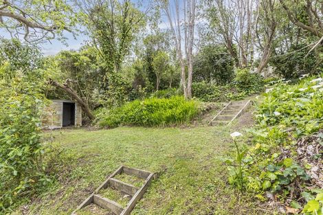 Photo of property in 16 Tawa Terrace, Tawa, Wellington, 5028