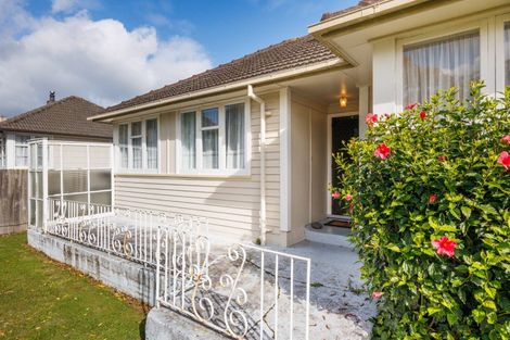 Photo of property in 18 Cardiff Street, Awapuni, Palmerston North, 4412