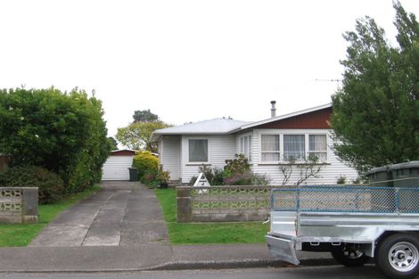 Photo of property in 4 Oriwa Street, Waikanae, 5036