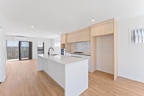 Photo of property in 30 Opaheke Road, Papakura, 2110