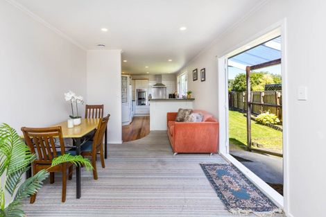 Photo of property in 28 Moeraki Road, Maoribank, Upper Hutt, 5018