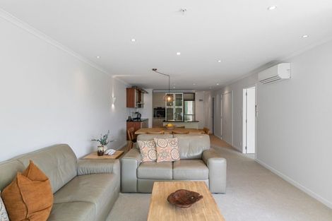 Photo of property in 206/136 Marine Parade, Mount Maunganui, 3116