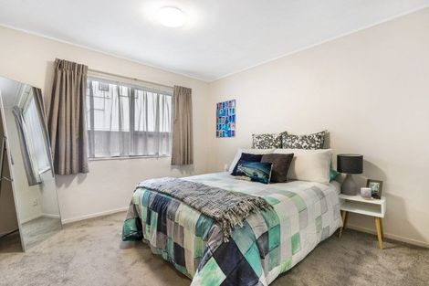 Photo of property in 2/327 Great South Road, Papakura, 2110