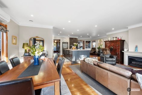 Photo of property in 37 Pohutukawa Street, Woburn, Lower Hutt, 5010