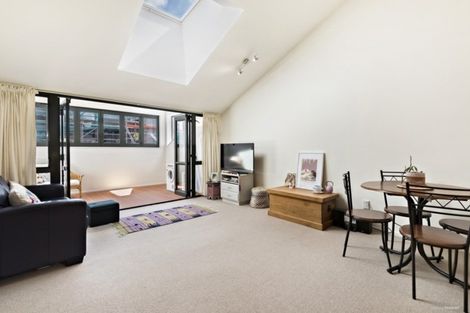 Photo of property in Courtenay Mews Apartments, 18/14u Alpha Street, Te Aro, Wellington, 6011