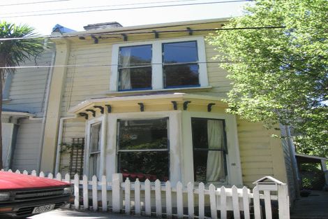 Photo of property in 18f2 Devon Street, Aro Valley, Wellington, 6021