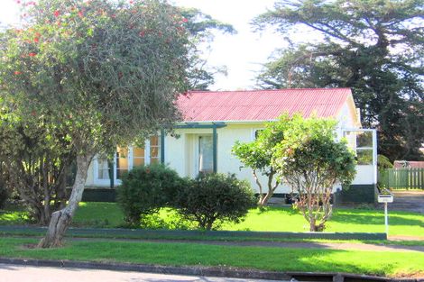Photo of property in 35 Christmas Road, Manurewa, Auckland, 2102
