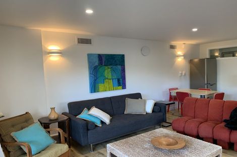 Photo of property in 14 Sackville Street, Fitzroy, New Plymouth, 4312