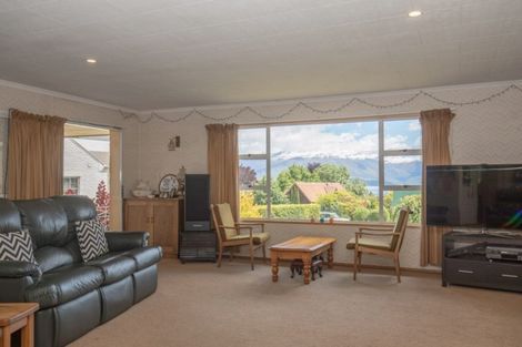 Photo of property in 41 Kennedy Crescent, Wanaka, 9305