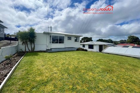 Photo of property in 125 Pioneer Road, Moturoa, New Plymouth, 4310