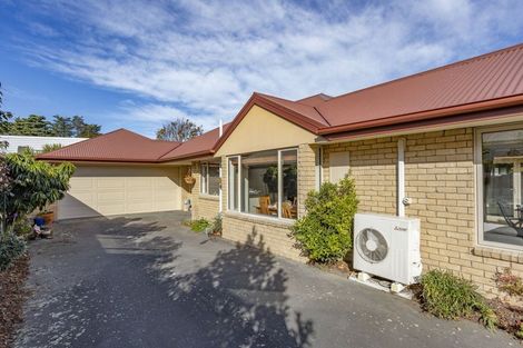 Photo of property in 14 Len Hale Place, Parklands, Christchurch, 8083