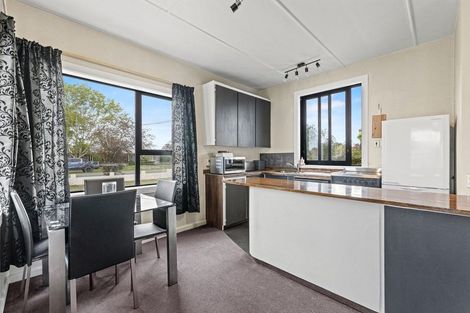 Photo of property in 3 Highfield Avenue, Dunsandel, 7682