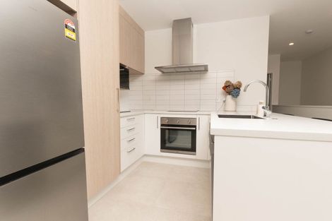 Photo of property in 8 Tara Lane, Manurewa, Auckland, 2102