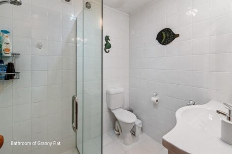 Photo of property in 76 Brick Bay Drive, Sandspit, Warkworth, 0982