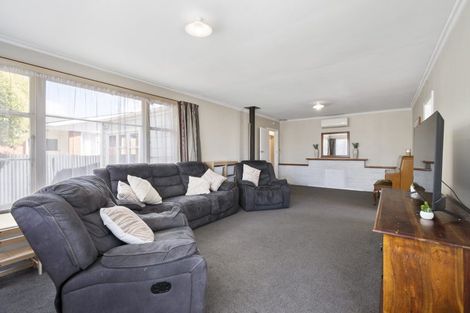 Photo of property in 11 Pembroke Street, Highbury, Palmerston North, 4412