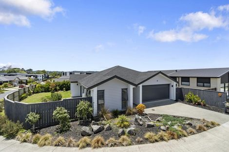 Photo of property in 6 Dida Park Drive, Kumeu, 0810