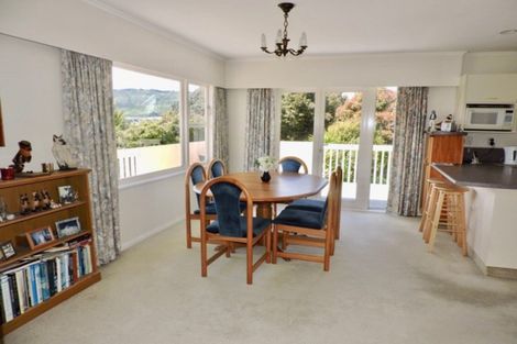 Photo of property in 5 Gonville Street, Tawa, Wellington, 5028