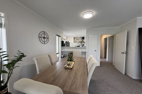 Photo of property in 2/11 Simon Ellice Drive, Bayview, Auckland, 0629