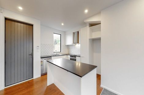 Photo of property in 62u7 Spenmoor Street, Newlands, Wellington, 6037